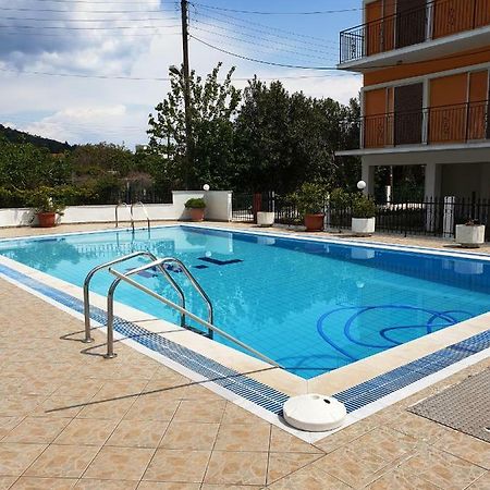 Marilena Apartments & Studios Ypsos Exteriör bild