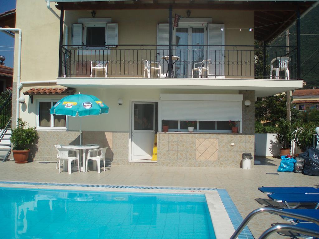 Marilena Apartments & Studios Ypsos Exteriör bild