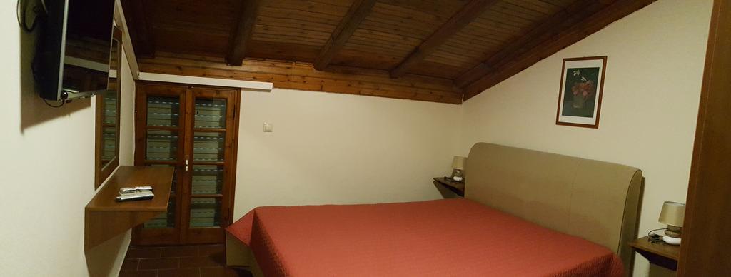 Marilena Apartments & Studios Ypsos Exteriör bild