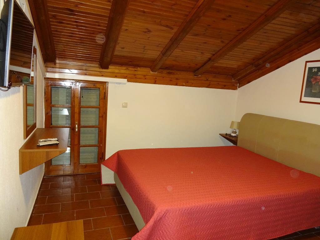Marilena Apartments & Studios Ypsos Exteriör bild