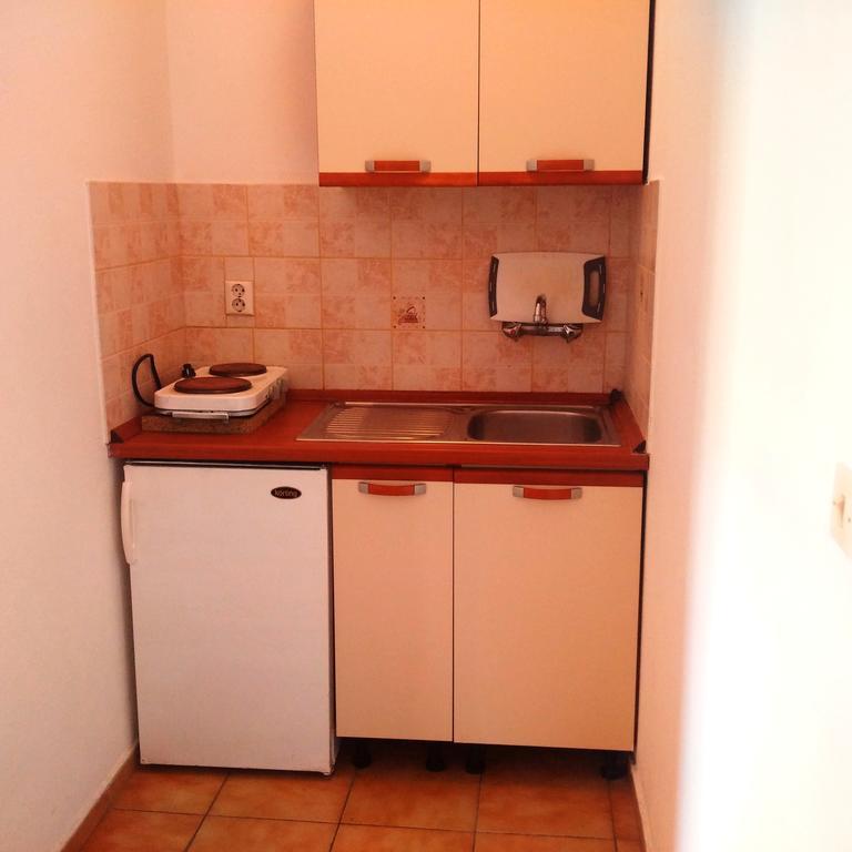 Marilena Apartments & Studios Ypsos Exteriör bild